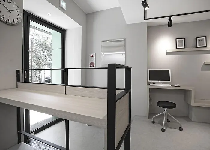 Hotel Sleepy Panda Streamwalk Jongno 3*